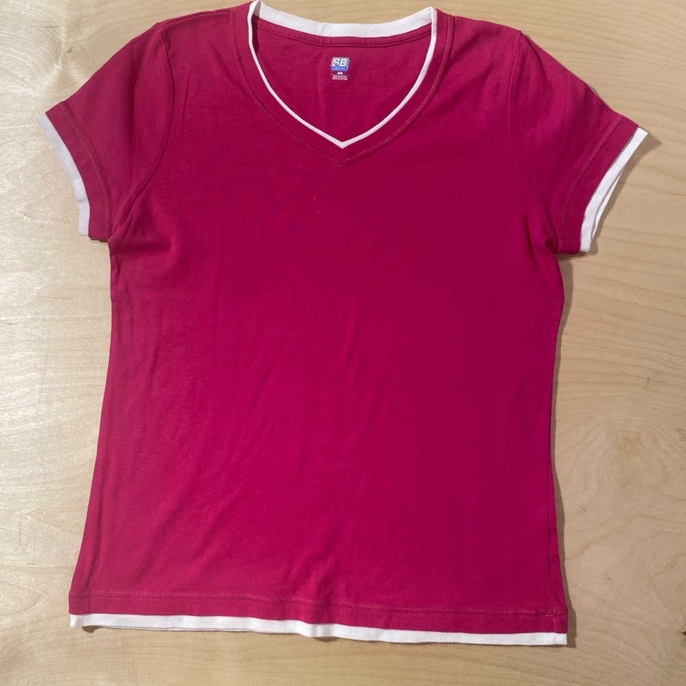 SB Active Fuchsia V-Neck Tee with White Trim Medium (QM) - Picture 3 of 6